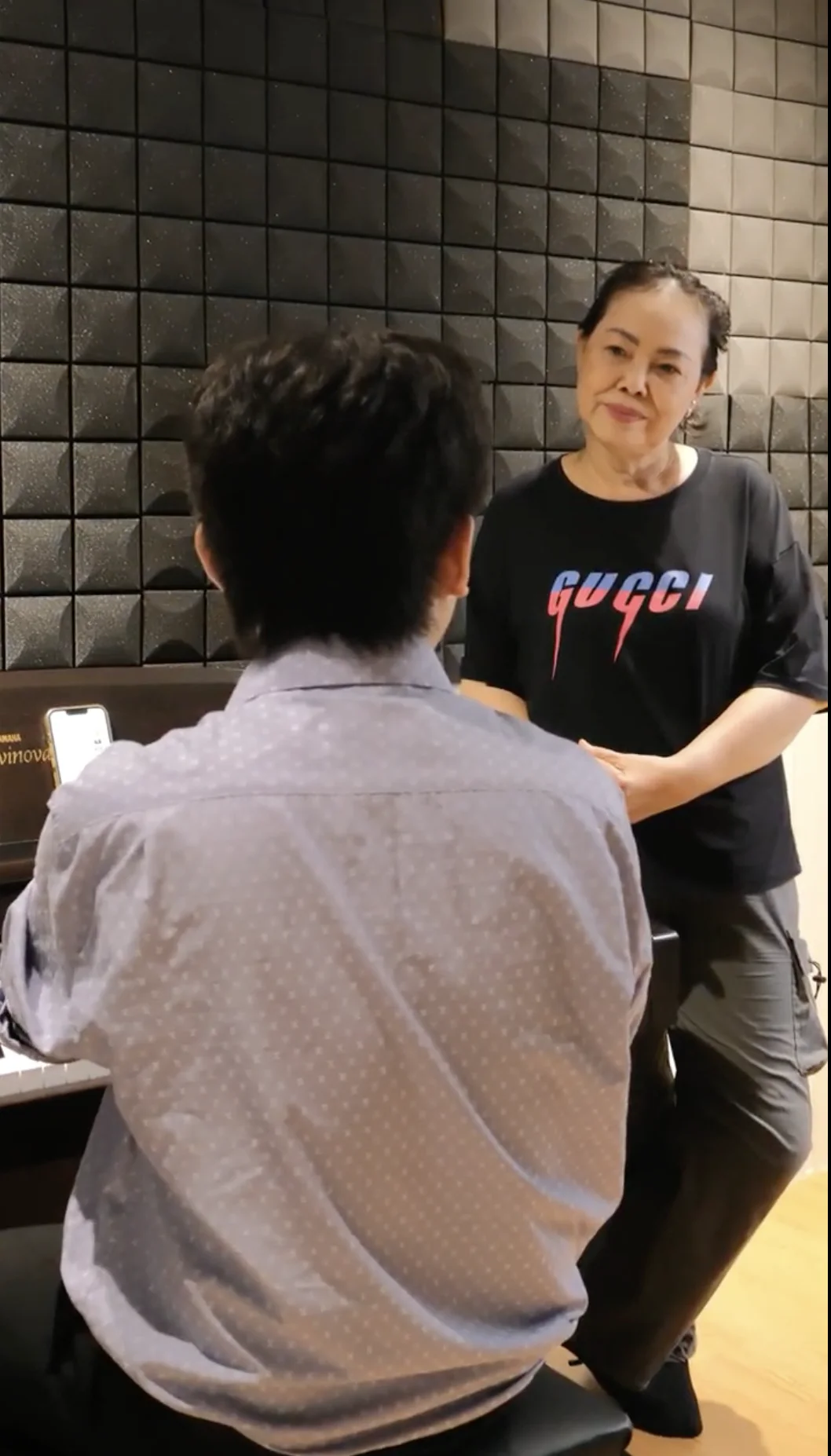 Buổi luyện thanh nhạc thực tế tại Hands Class